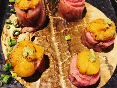 炭火焼肉あもん