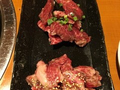 炭火焼肉あもん
