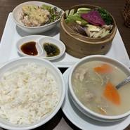 CHINESE　DINING　結彩