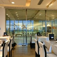 オイスタールーム名古屋ラシック店