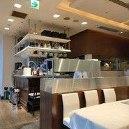 オイスタールーム名古屋ラシック店