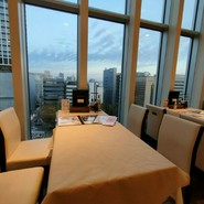 オイスタールーム名古屋ラシック店