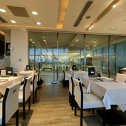 オイスタールーム名古屋ラシック店