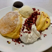 幸せのクリスマスパンケーキ