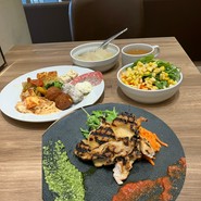 チーズプラス PIZZA＆GRILL 天王寺