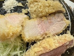 とんかつ5種（シャトーブリアン、ヒレ、肩ロース、ロース、サーロイン）