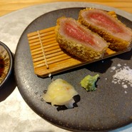 和牛ヒレの厚切りレアカツ