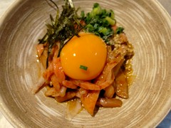 佐賀牛炙りユッケ