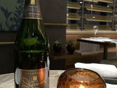 District Brasserie, Bar, Lounge