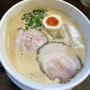 ラーメン家みつ葉