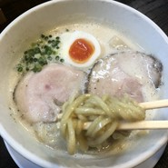 ラーメン家みつ葉