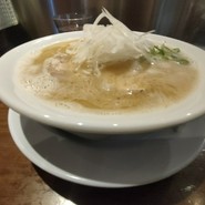 RAMEN 風見鶏 本店