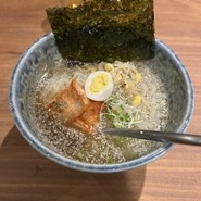 “清炭特製”冷麺