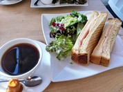 ベーカリーカフェ イチゴイチエ （Bakery Cafe 151@）