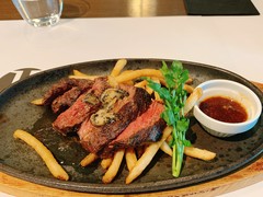 TWO ROOMS CAFE GRILL BAR 日本橋