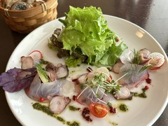 ビストロ　モンマルトル