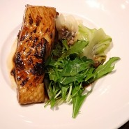 寿司ダイニング甚伍朗