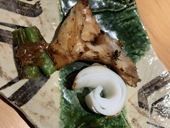 鮨・炭火割烹　くすのき