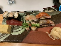 鮨・炭火割烹　くすのき