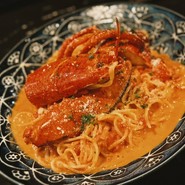 オマール海老のトマトクリームパスタ