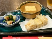 タケノコ料理の三種盛り700円　ディナータイムは要望に応じて和皿を作ってくれます