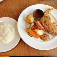 100本のスプーン 東京都現代美術館内