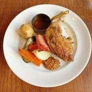 100本のスプーン 東京都現代美術館内