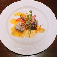 カサブランカシルク 丸の内店
