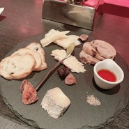 wine　bar　M