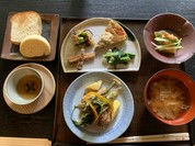 野菜たっぷり　ご飯とパンが選べます