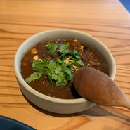 蝦夷鹿とブルーベリーのスパイスカレー