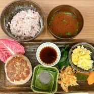 菜月 Tabenasse
