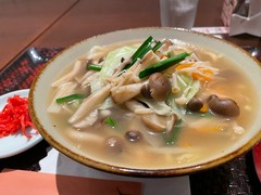 沖縄料理 あだん KITTE博多店