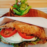 軽井沢パニーニのサラダチキン