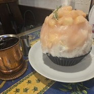 桃のかき氷　　桃が新鮮で、最高においしかった。