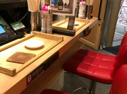 牡蠣とワインPREMIUM すしまる ミント神戸店