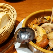 スペイン料理　びいどろ　池袋店