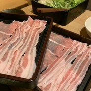 豚しゃぶ　せいろ蒸し　豚匠　なんば邸