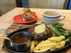 ハンバーグランチ