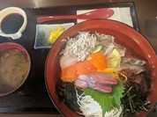 海鮮丼