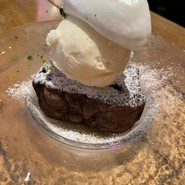 トラットリア ピッツェリア アレグロ 難波店