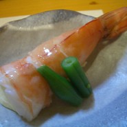 車海老をチーズに乗せて