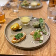 BRACERIA　PASTICCERIA　BOND