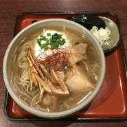 豚の角煮そば