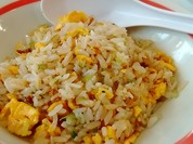 ラーメンのお供に半チャーハン