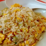 ラーメンのお供に半チャーハン