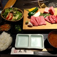 飛騨牛　焼肉・すきやき・しゃぶしゃぶ　丸明