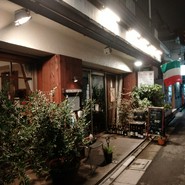 落ち着いた通りに面してる