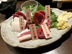 馬肉料理　左馬