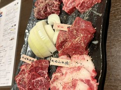 馬肉料理　左馬